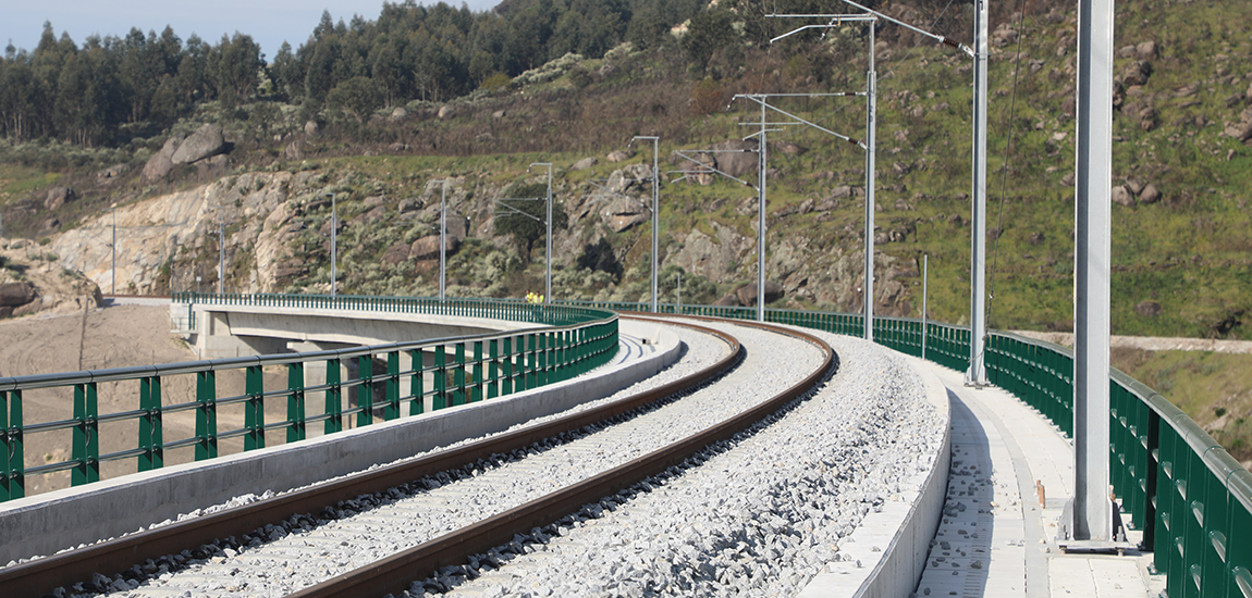 Imagem 1 -  Linha da Beira Alta
