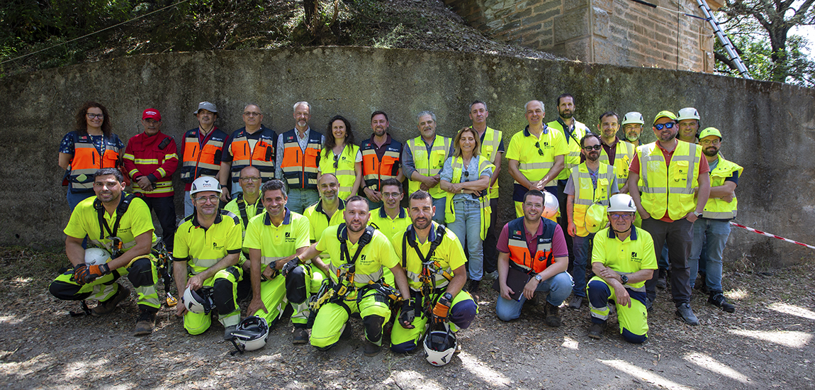 Imagem - Simulacro de resgate em altura na Ponte da Nossa Senhora da Barroca