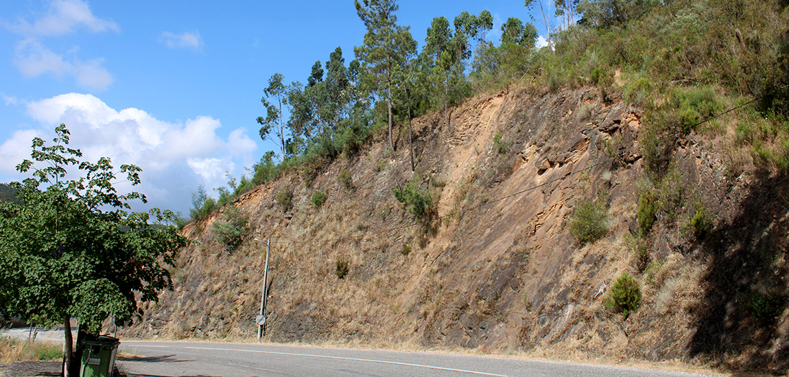 Imagem 2 - taludes na EN238