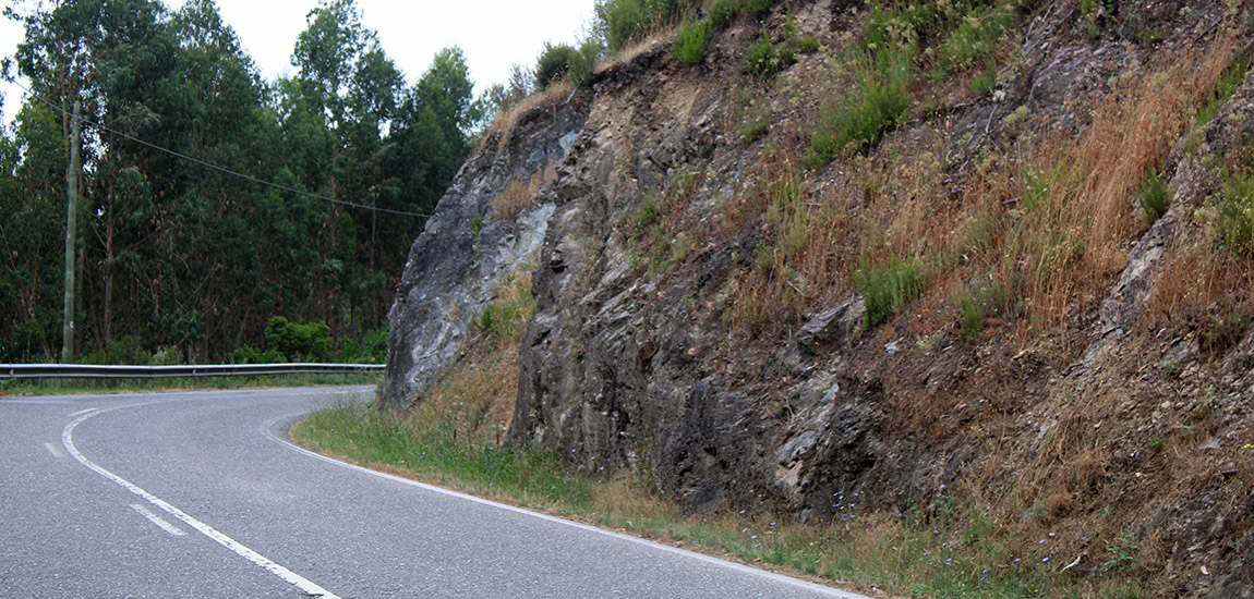 Imagem 5 - taludes na EN238